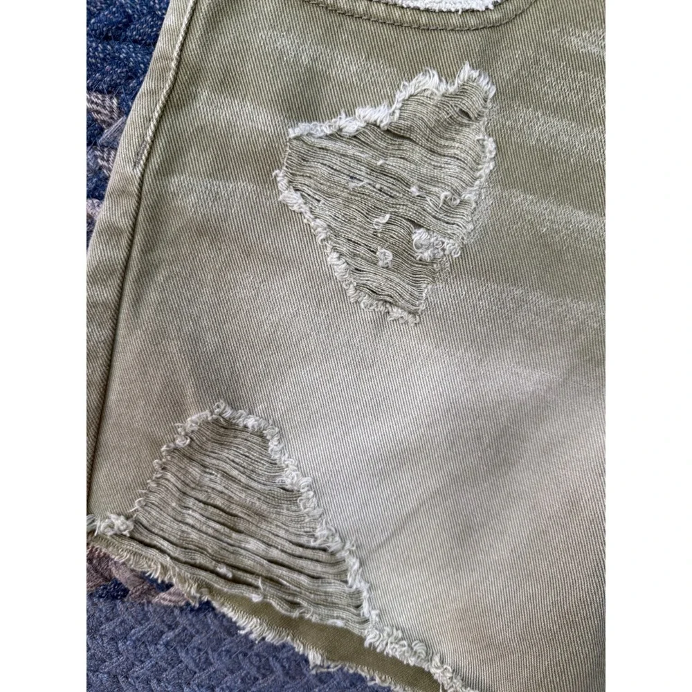 NWT BDG Dropped Waist Destroy Short Moss Green 27 Olive‎ Army